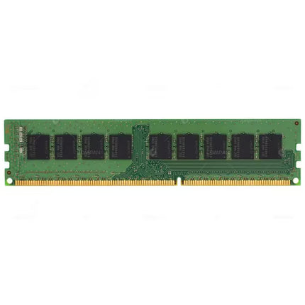Back View: Rear side of the Samsung 8GB DDR3 desktop memory module displaying eight memory chips, green PCB circuitry, and the standard DDR3 DIMM connector.