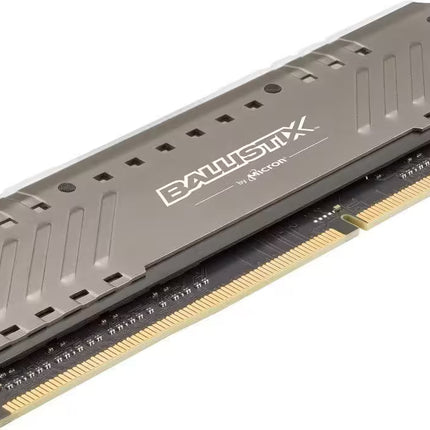 Computer memory stick with 'Hynix' branding on a white background
